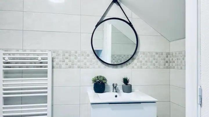 Jolie Appartement 2 Chambres 65M2 Au Centre Ville Fontenay-le-Comte Kültér fotó